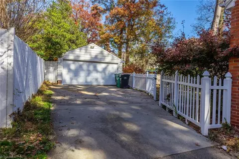 612 Sunset Dr, High Point, NC 27262 photo 30