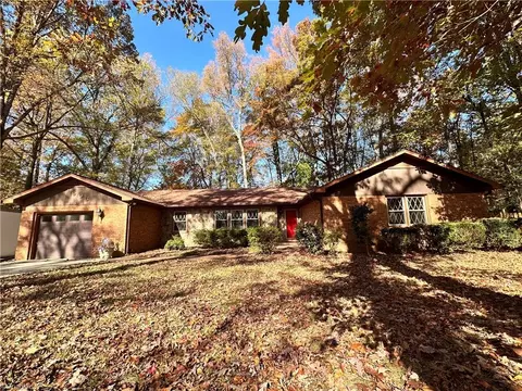 1903 Belden Dr, Greensboro, NC 27405