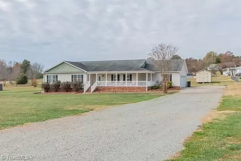 140 Old Town Rd, Lexington, NC 27295