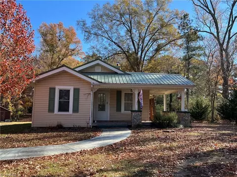6581 Nc Highway 705, Robbins, NC 27325