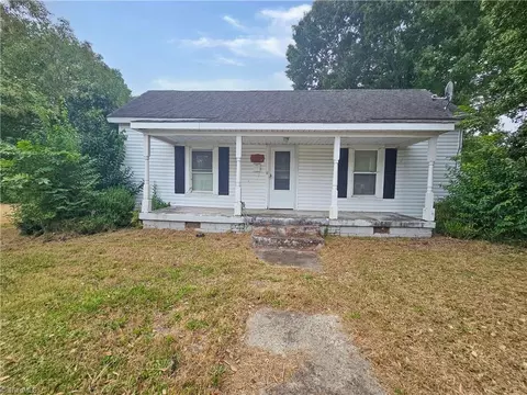 115 Boulevard St, Eden, NC 27288