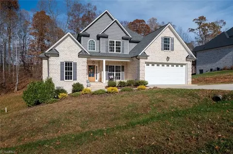 960 Eastshore Cir, Stokesdale, NC 27357