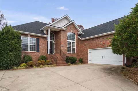 5831 Sutter Ln, Kernersville, NC 27284