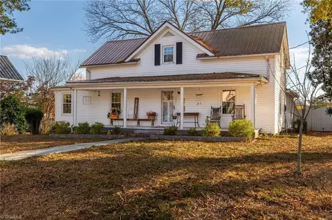 507 Hunter St W, Madison, NC 27025