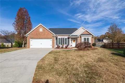 1010 Laplata Ct, Kernersville, NC 27284