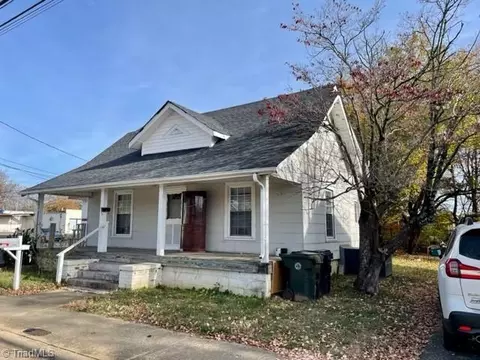 435 State St N, Lexington, NC 27292