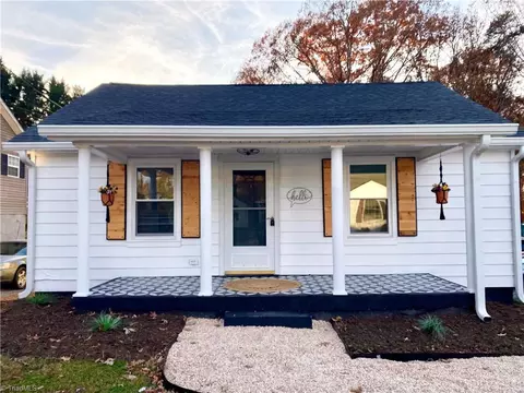 135 End Dr W, Mount Airy, NC 27030