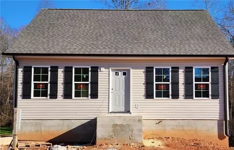 122 Lasley Ct, Winston Salem, NC 27105