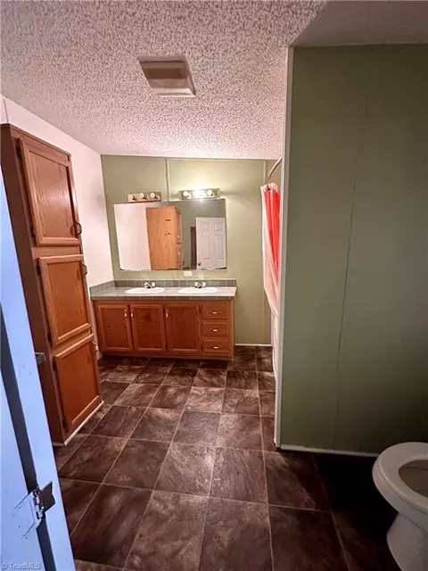 10158 Traphill Rd, Traphill, NC 28685 photo 8