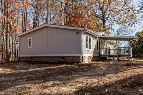 330 Sammy Ln, Moravian Falls, NC 28654