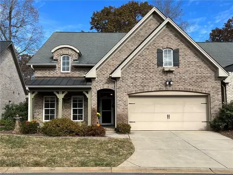 127 Lake Louise Dr N, Mocksville, NC 27028