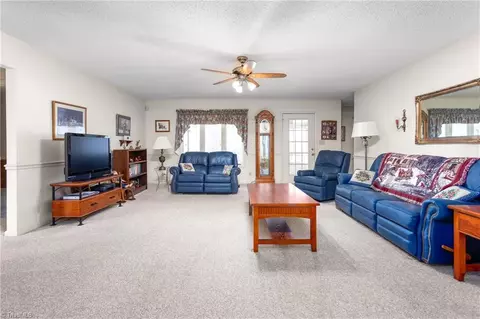 3577 Old Mountain Rd, Trinity, NC 27370 photo 5