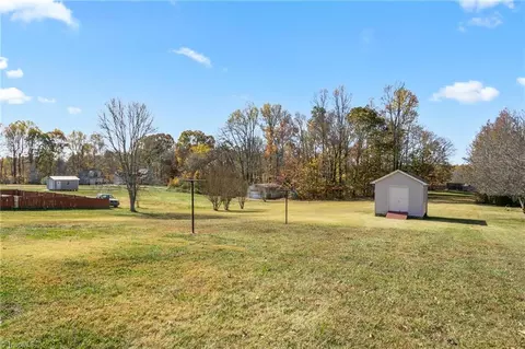 3577 Old Mountain Rd, Trinity, NC 27370 photo 24