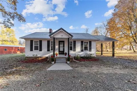 1610 Sharpe Rd, Greensboro, NC 27406