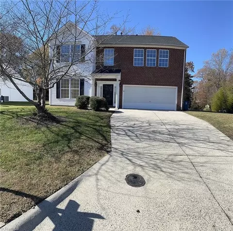 2200 Lannigan Dr, Greensboro, NC 27406