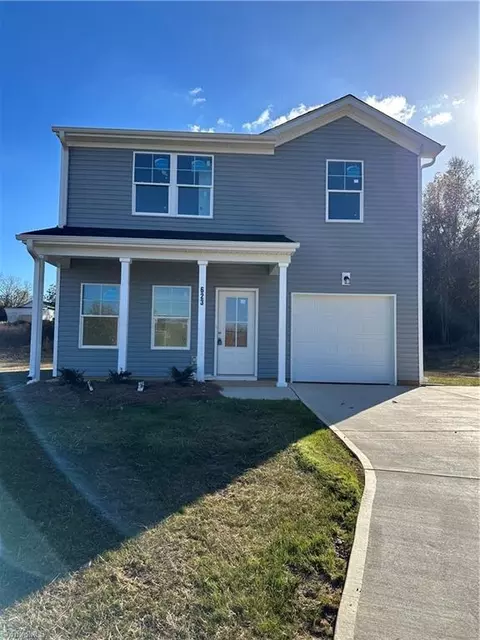 623 East St, Reidsville, NC 27320