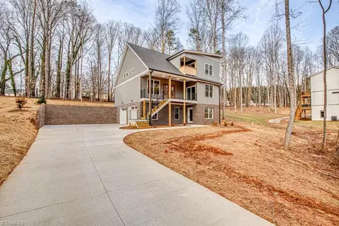 8112 Deverow Ct, Lewisville, NC 27023
