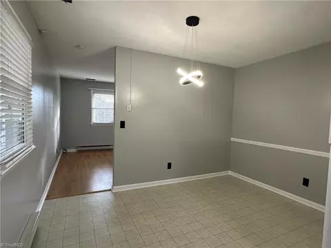 205 Crestview Dr, King, NC 27021 photo 7