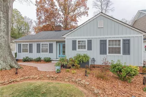 2631 Forest Dr, Winston Salem, NC 27104