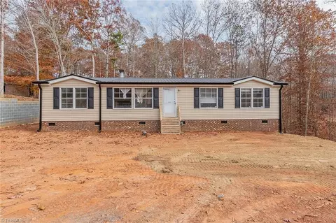 352 Humble Hollow Dr, Asheboro, NC 27203
