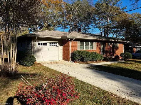1623 Colonial Dr, Salisbury, NC 28144
