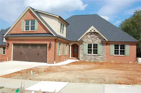 1640 Linton Ct, High Point, NC 27262