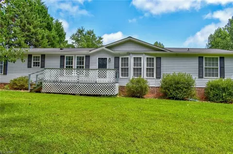 1835 Spainhour Mill Rd, Pinnacle, NC 27043