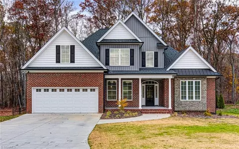 164 Belle Arbor Dr, Winston Salem, NC 27107