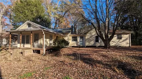 5257 Seagrove Plank Rd, Asheboro, NC 27205