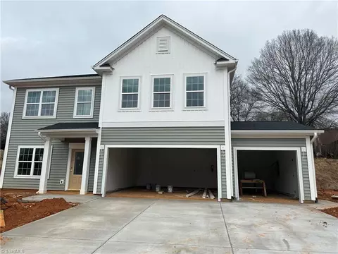 6130 Joshua Creek Ln, Clemmons, NC 27012