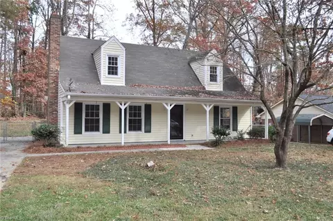 1305 Granada Ln, Greensboro, NC 27407