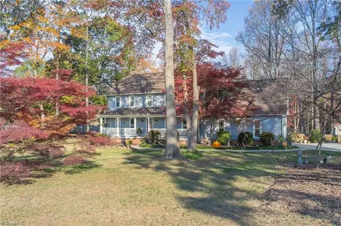 2109 Hunters Ridge Dr, Pleasant Garden, NC 27313