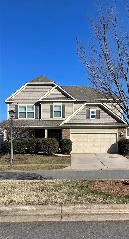 132 Glenmoor Ave, Advance, NC 27006