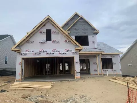7267 Huntgate Dr, Kernersville, NC 27284