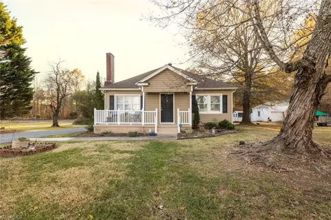 4526 Pleasant Garden Rd, Greensboro, NC 27406
