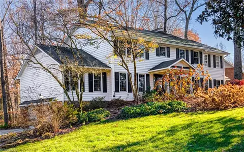 5104 River Chase Rdg, Winston Salem, NC 27104