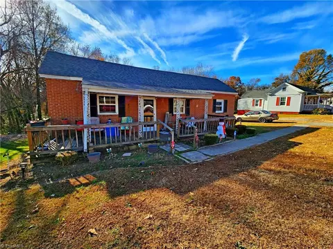 730 Spring St, Eden, NC 27288