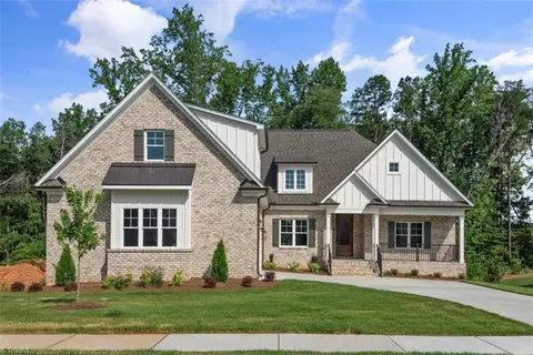 5823 Zinfandel St, Winston Salem, NC 27106