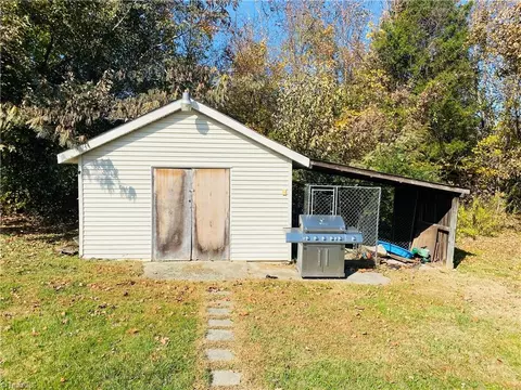 5167 Hoover Hill Rd, Trinity, NC 27370 photo 7