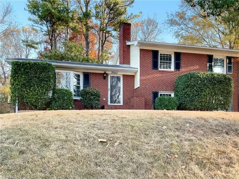2743 London Ln, Winston Salem, NC 27103
