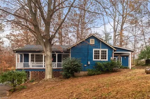 5300 Reynolda Rd, Winston Salem, NC 27106