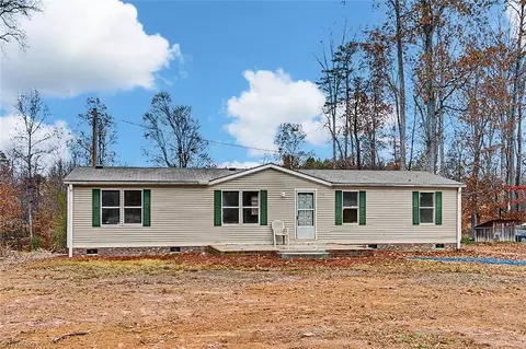3718 Mechanic Rd, Asheboro, NC 27205