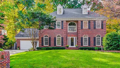 1503 Double Oaks Rd, Greensboro, NC 27410