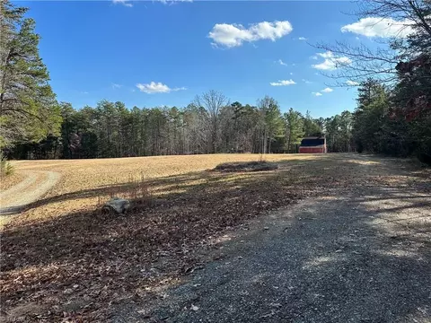 00 Badgett Sisters Pkwy, Yanceyville, NC 27379