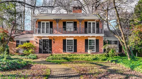 109 Elmwood Ter, Greensboro, NC 27408