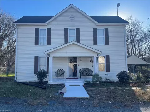 1395 Church St, Ramseur, NC 27316