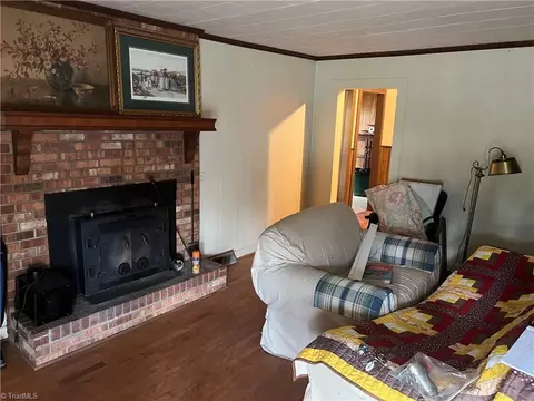 291 Walker Rd E, Elkin, NC 28621 photo 3