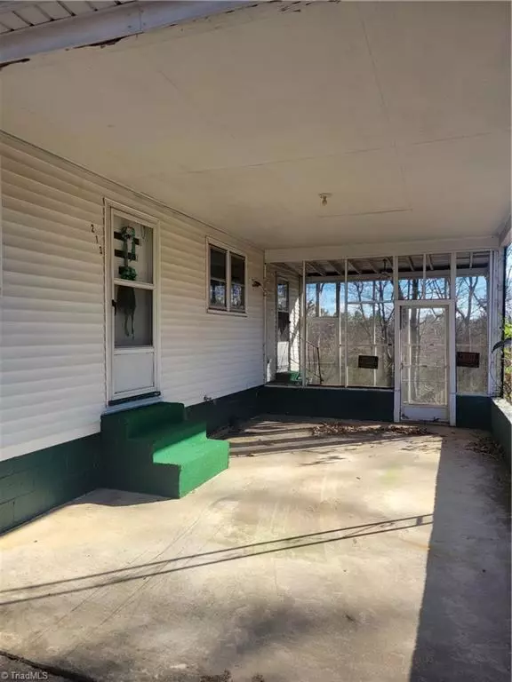 213 Brooks Rd, Reidsville, NC 27320 Movoto