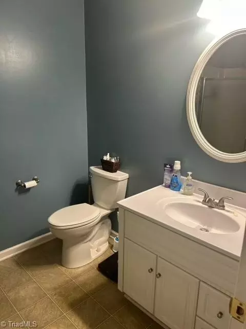 421 Hillcrest Dr, King, NC 27021 photo 12
