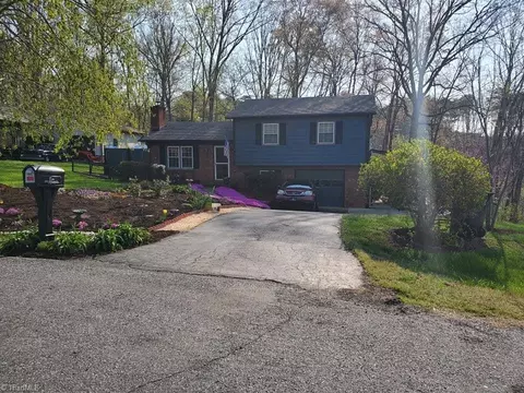 421 Hillcrest Dr, King, NC 27021 photo 16